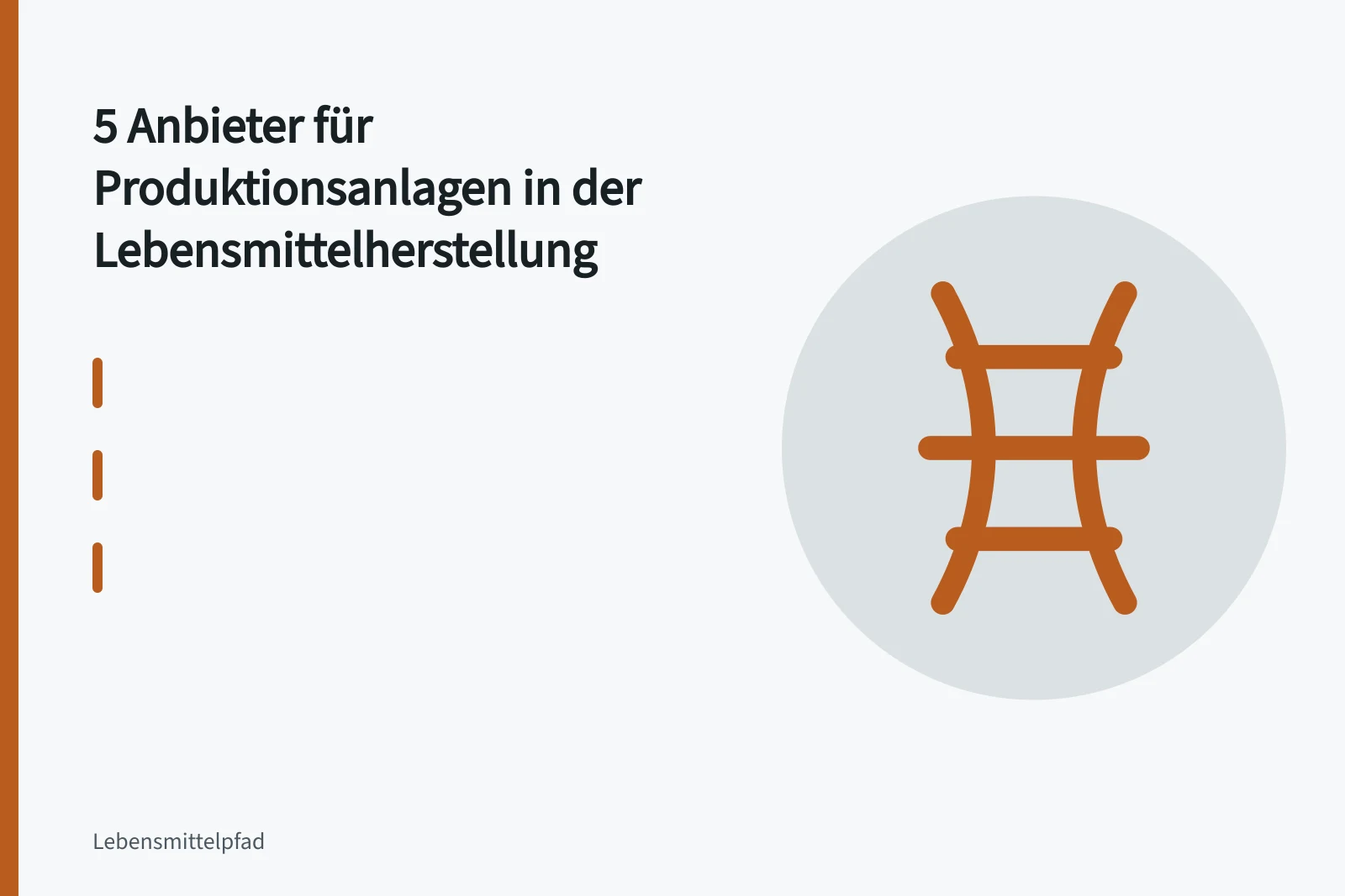 Abfüllanlage befüllt Flaschen auf Förderband in Lebensmittelproduktion
